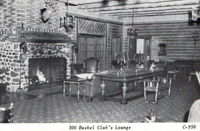 Villa St. Thomas (Funks Northern Holiday Resort) - Vintage Postcard (newer photo)